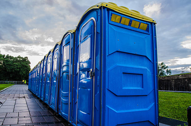Portable Toilet Options We Offer in Bratenahl, OH